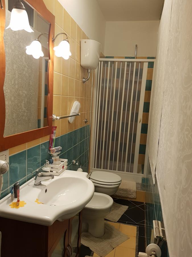 B & B Leti Battipaglia Exterior photo
