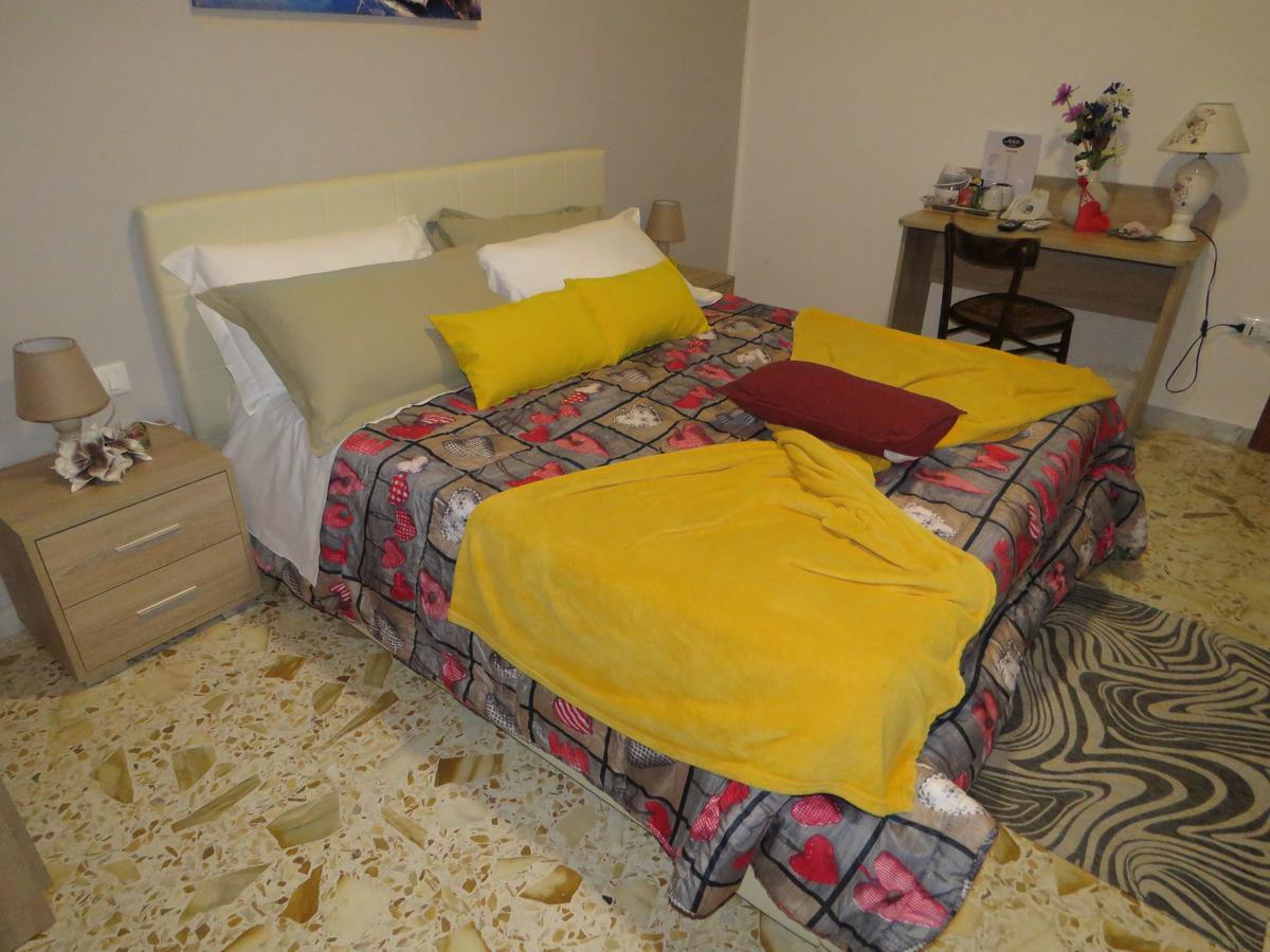 B & B Leti Battipaglia Exterior photo