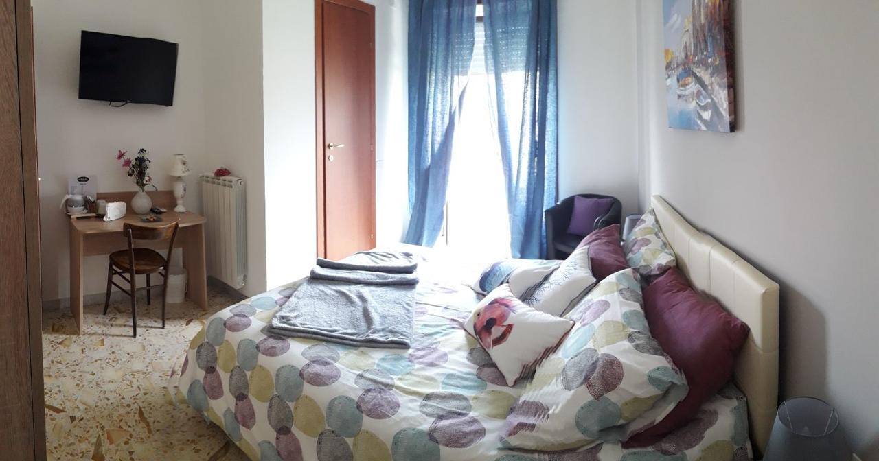 B & B Leti Battipaglia Exterior photo
